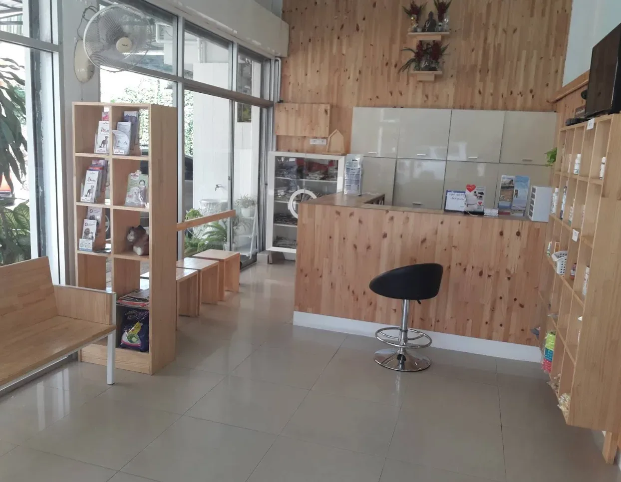 คลินิกสุนัขและสัตว์เลี้ยง คลินิก-โรงพยาบาลสัตว์ นนทบุรี 3