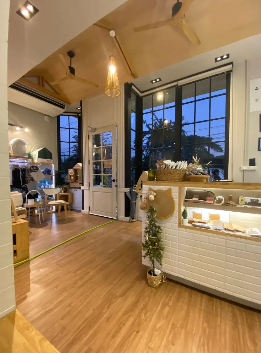 Pet Empire Pet Hospital คลินิก-โรงพยาบาลสัตว์ นนทบุรี