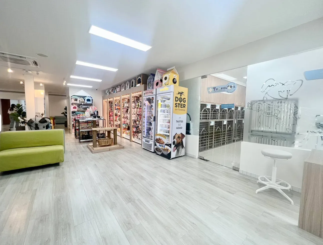 Thonglor Pet Hospital Rama 6 โรงพยาบาลสัตว์ ทองหล่อ สาขา พระราม 6 คลินิก-โรงพยาบาลสัตว์ กรุงเทพมหานคร