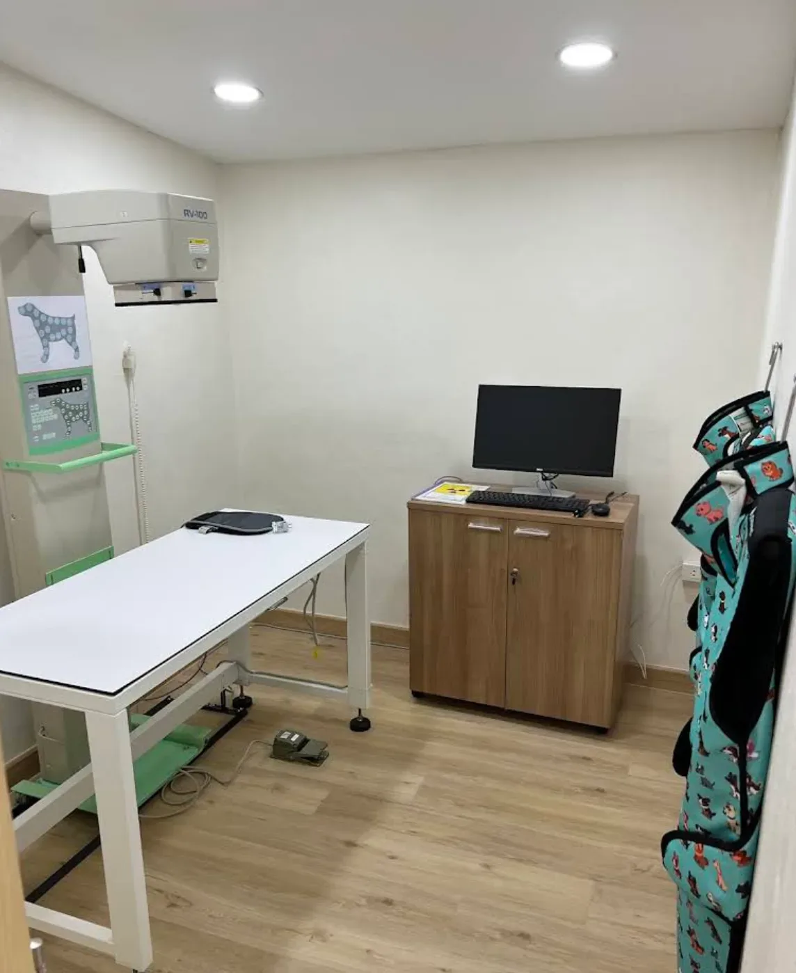โรงพยาบาลสัตว์ครอบครัวสี่ขา คลินิก-โรงพยาบาลสัตว์ กรุงเทพมหานคร 5